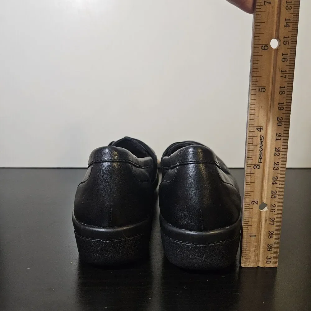 Clarks Black Cheyn Marie Loafer Womens Size 7 Soft Cushion Y2K Office Career